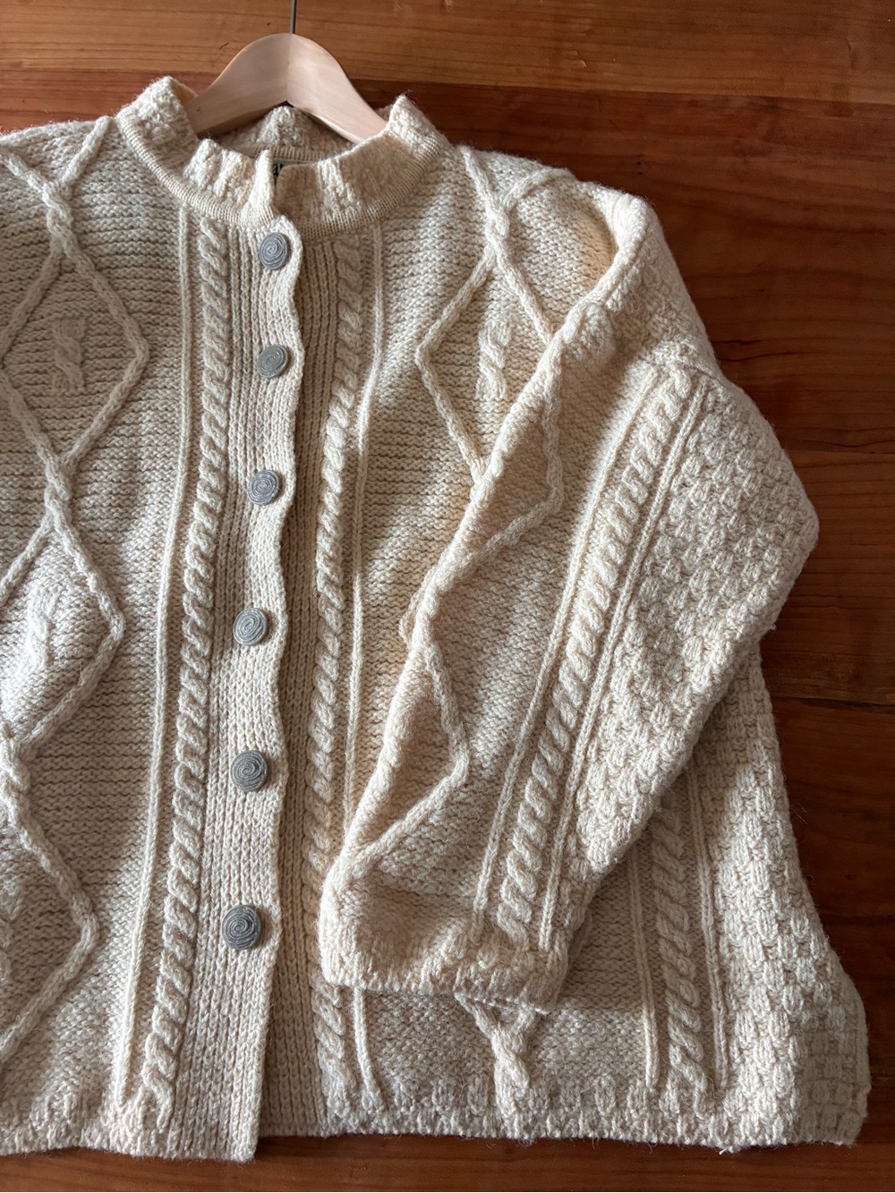 Women’s Vintage Cable Knit Button-Front Cardigan in cream knit